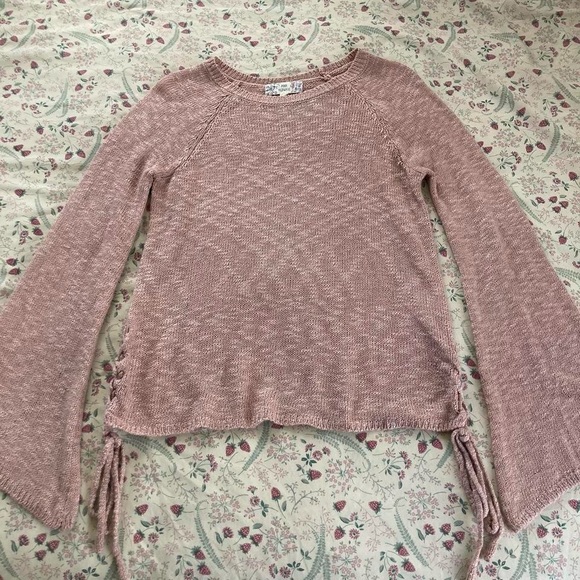 Sweaters - Light pink knit sweater